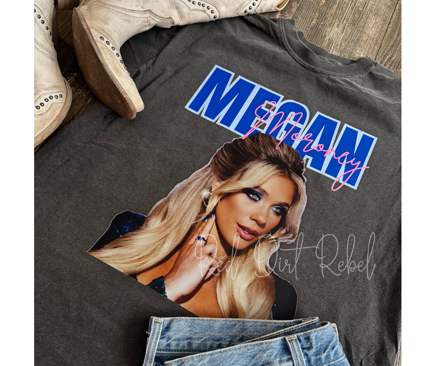 Megan Moroneyy Graphic band T
